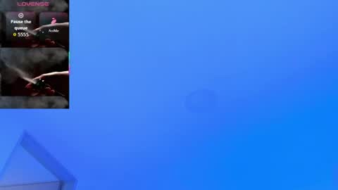 Snapshot of ellarosee_ chatting on April 2026 06:44:02 PM ellarosee_ online show from April 2026 06:44:02 PM