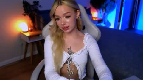 Ella online show from April 2026 05:49:02 AM