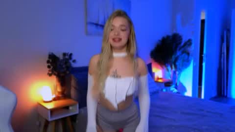 Ella online show from May 2026 05:56:02 AM