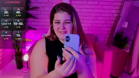 Scarlet online show from December 2025 10:48:01 PM