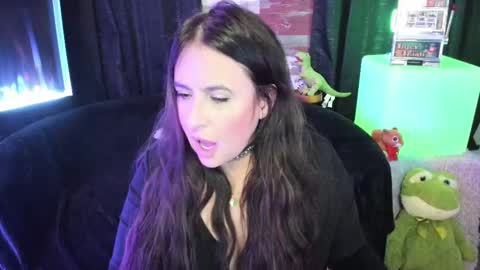 Snapshot of elle4you chatting on October 2025 08:33:01 PM ELLE online show from October 2025 08:33:01 PM