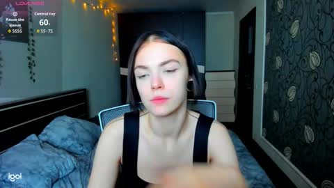 Snapshot of elle_blair chatting on October 2025 08:17:02 PM Luna online show from October 2025 08:17:02 PM