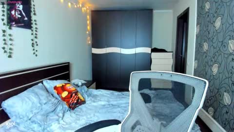 Snapshot of elle_blair chatting on October 2025 01:44:02 PM Luna online show from October 2025 01:44:02 PM