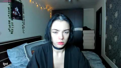 Snapshot of elle_blair chatting on October 2025 10:06:01 AM Luna online show from October 2025 10:06:01 AM