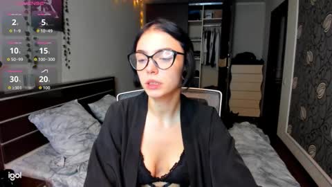 Snapshot of elle_blair chatting on November 2025 02:06:01 PM Luna online show from November 2025 02:06:01 PM