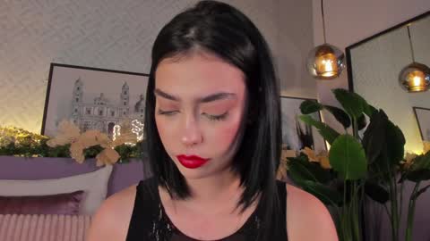 Snapshot of ellediane chatting on December 2024 04:45:02 AM Elle Diane online show from December 2024 04:45:02 AM