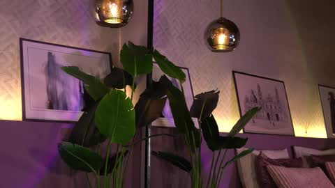 Snapshot of ellediane chatting on March 2025 12:26:02 AM Elle Diane online show from March 2025 12:26:02 AM