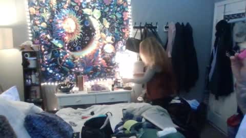 Lizzy Kay Petite online show from February 2025 08:46:01 AM