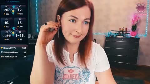 Elli   NEXT STREAM      online show from December 2024 01:37:02 AM