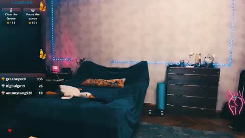 Elli   NEXT STREAM      online show from September 2025 07:04:01 PM