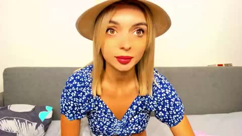 ellen_flow online show from September 2025 09:30:01 PM