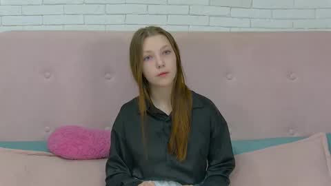 EllenBush online show from September 2025 06:07:02 AM