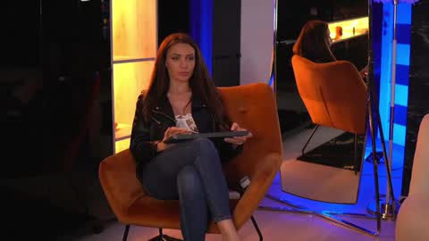 Snapshot of ellenkarter chatting on January 2025 11:04:02 PM EllenKarter online show from January 2025 11:04:02 PM