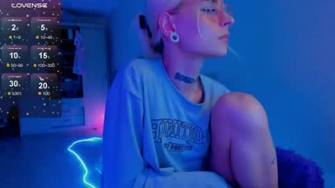 Ellie online show from August 2026 03:58:02 PM