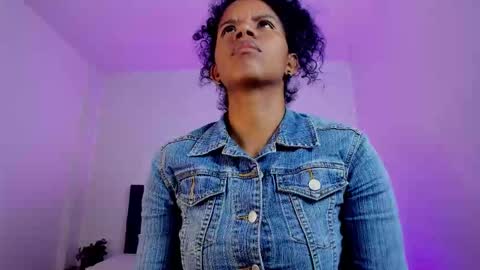  Ellie   online show from November 2025 12:28:01 PM