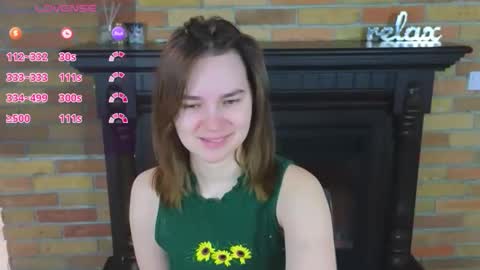 Snapshot of ellie_babyy chatting on March 2026 08:40:02 AM Ellie online show from March 2026 08:40:02 AM