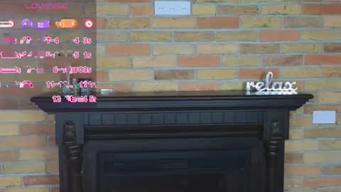 Snapshot of ellie_babyy chatting on March 2026 09:04:01 AM Ellie online show from March 2026 09:04:01 AM