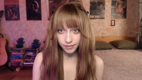 ellie_friendly online show from May 2026 12:27:02 AM