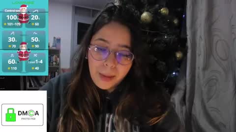 Snapshot of ellie_jones1 chatting on December 2024 02:11:02 AM Ellie online show from December 2024 02:11:02 AM