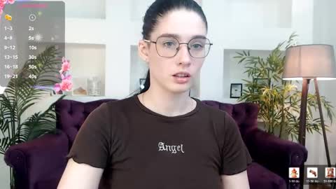 ellie_magic online show from April 2026 12:36:01 PM