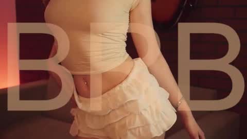 elliecutes online show from October 2025 08:22:01 AM