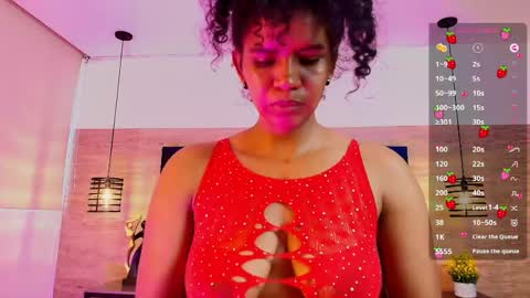 elliee_alves online show from May 2026 06:26:02 PM