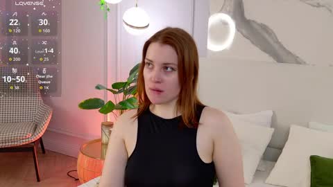 elliegarson__ online show from June 2026 05:19:01 PM