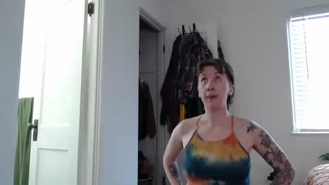 Ellie Rowyn online show from April 2026 11:20:02 PM