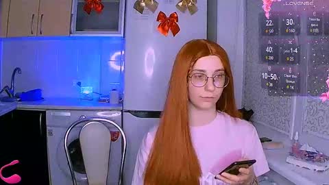 Snapshot of ellies_8 chatting on February 2025 05:12:01 PM Ellie online show from February 2025 05:12:01 PM