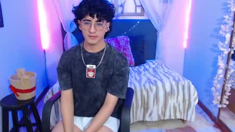 Snapshot of elliot_03 chatting on May 2026 01:07:02 PM elliot_03 online show from May 2026 01:07:02 PM