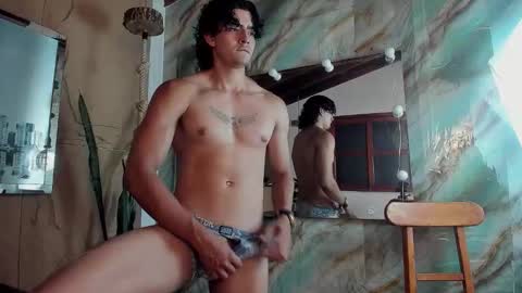 Elloit Colton online show from December 2025 10:30:02 PM