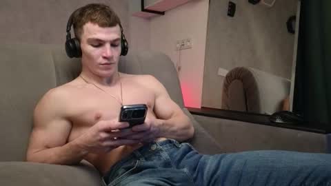 elliot_muscle04 online show from January 2026 04:00:01 PM