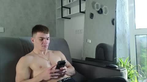 elliot_muscle04 online show from May 2026 03:31:02 PM
