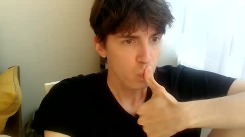 Elliot Damri online show from June 2026 03:27:01 PM