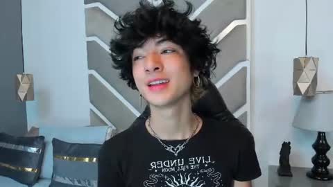 elliotvolkov online show from July 2026 03:52:01 PM