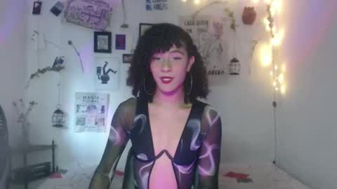 Snapshot of ellis_flowers chatting on September 2025 08:43:01 PM . online show from September 2025 08:43:01 PM