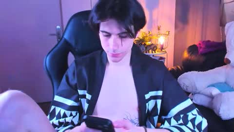 ellis_rin online show from October 2025 08:26:01 PM