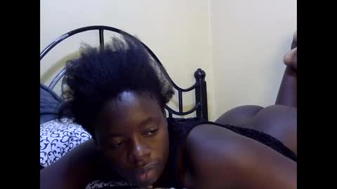 ellisa9 online show from October 2025 12:22:02 AM