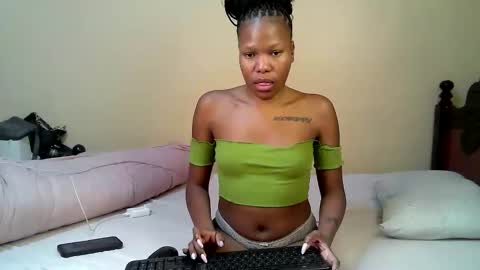 Snapshot of elllanna chatting on October 2025 11:12:02 PM elllanna online show from October 2025 11:12:02 PM