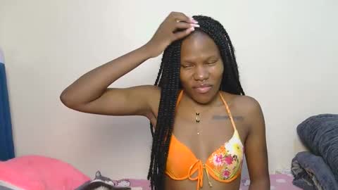 Snapshot of elllanna chatting on December 2025 10:05:01 PM elllanna online show from December 2025 10:05:01 PM