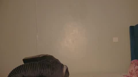 Snapshot of elllanna chatting on February 2026 09:24:02 AM elllanna online show from February 2026 09:24:02 AM