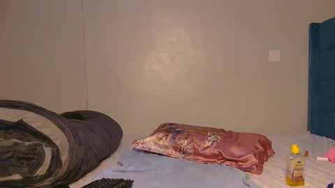 Snapshot of elllanna chatting on February 2026 02:27:02 PM elllanna online show from February 2026 02:27:02 PM