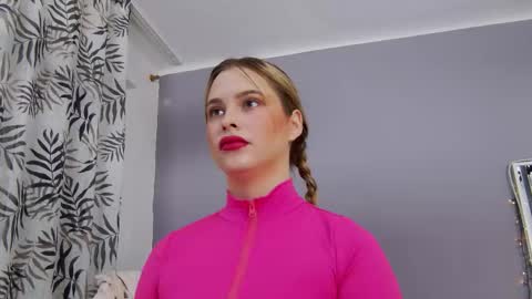 Elsa Jean online show from October 2025 02:20:02 AM