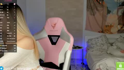 Snapshot of elly_ary chatting on February 2025 09:39:01 PM elly_ary online show from February 2025 09:39:01 PM