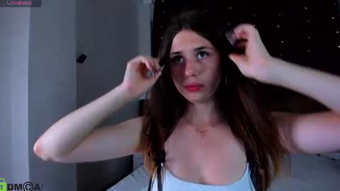 Elly Bloomm online show from August 2026 08:27:02 AM