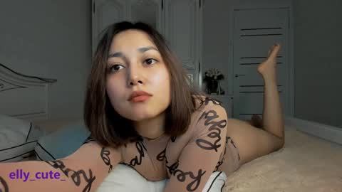 Elly Cute  online show from January 2025 01:32:02 AM
