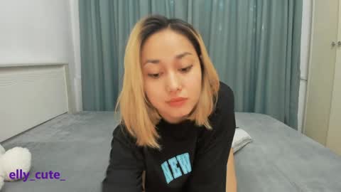 Elly Cute  online show from May 2026 12:06:02 AM