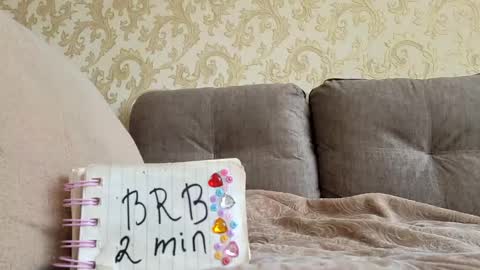 Elly at Home online show from March 2025 12:20:01 PM