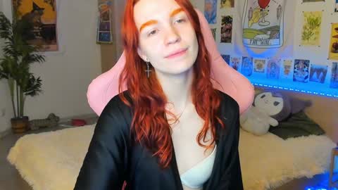 Snapshot of elly_milas chatting on December 2024 05:39:02 AM Elly Fansly online show from December 2024 05:39:02 AM
