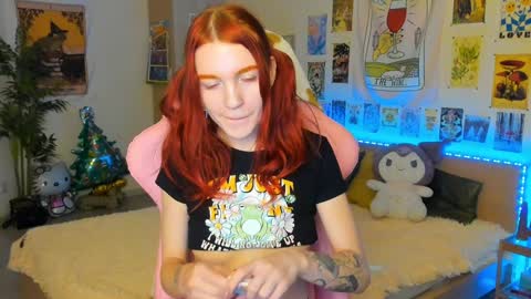 Snapshot of elly_milas chatting on December 2024 05:53:01 AM Elly Fansly online show from December 2024 05:53:01 AM